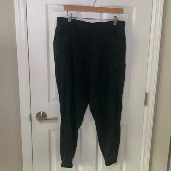 Banana Republic black elastic waist casual joggers 100% Lyocell size large - Picture 1 of 7